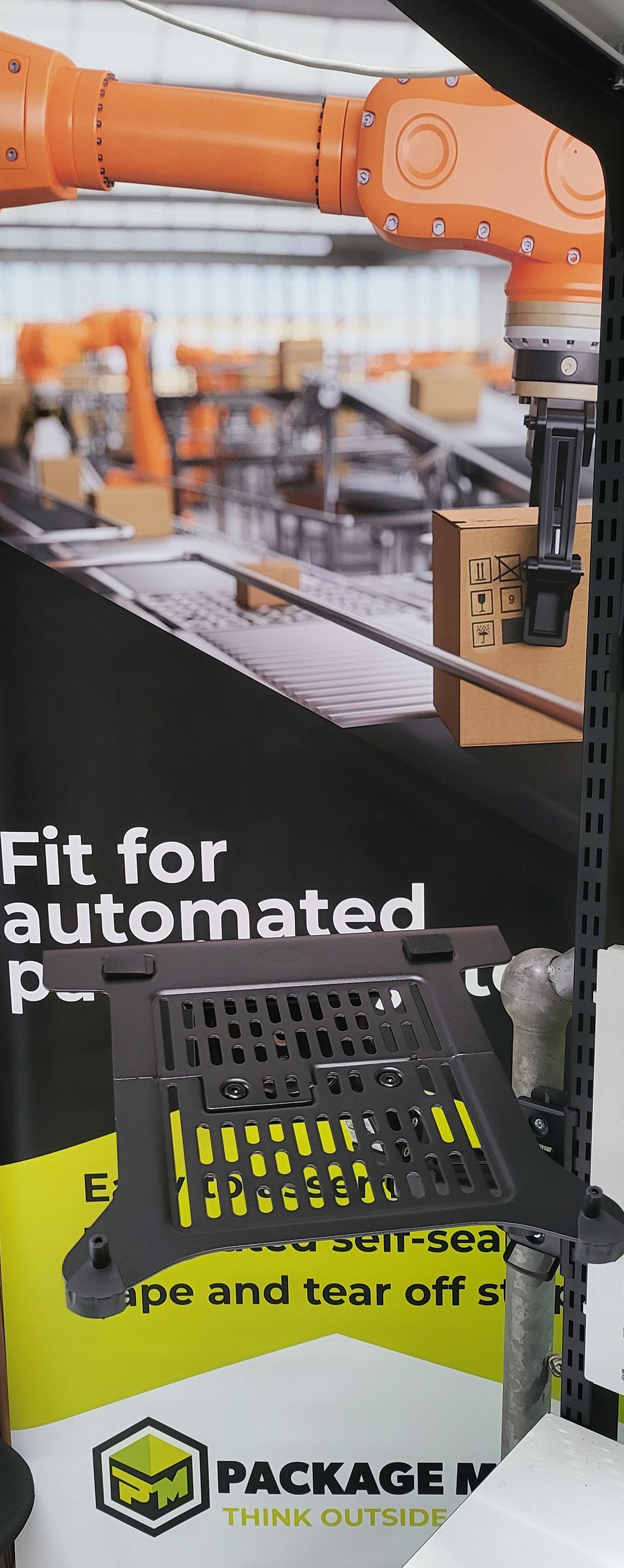 Laptop rack for the packing table packaging table